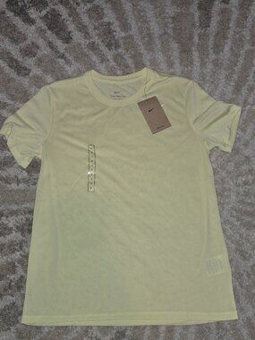 Nike Dry-Fit Tee NWT Size S